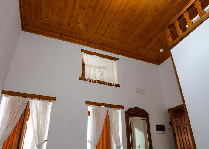 Old Bazaar 1790 Hotel