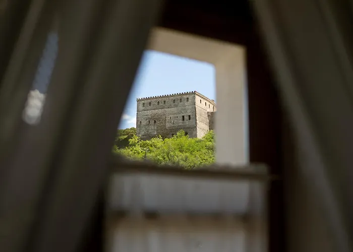Old Bazaar 1790 Hotel Gjirokastër