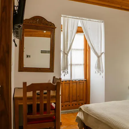 Old Bazaar 1790 3* Gjirokastër