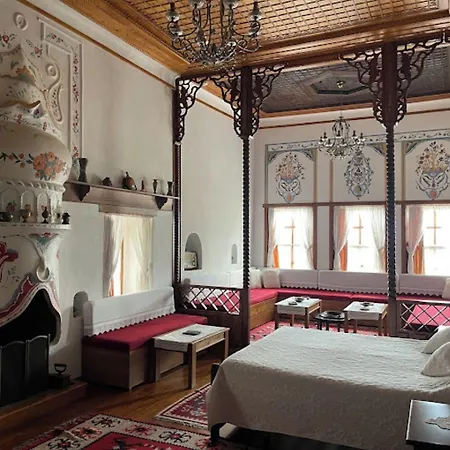 Old Bazaar 1790 Hotel Gjirokastër